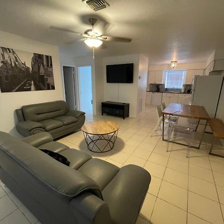 Cozy Downtown Apartments On Water Fort Lauderdale Extérieur photo