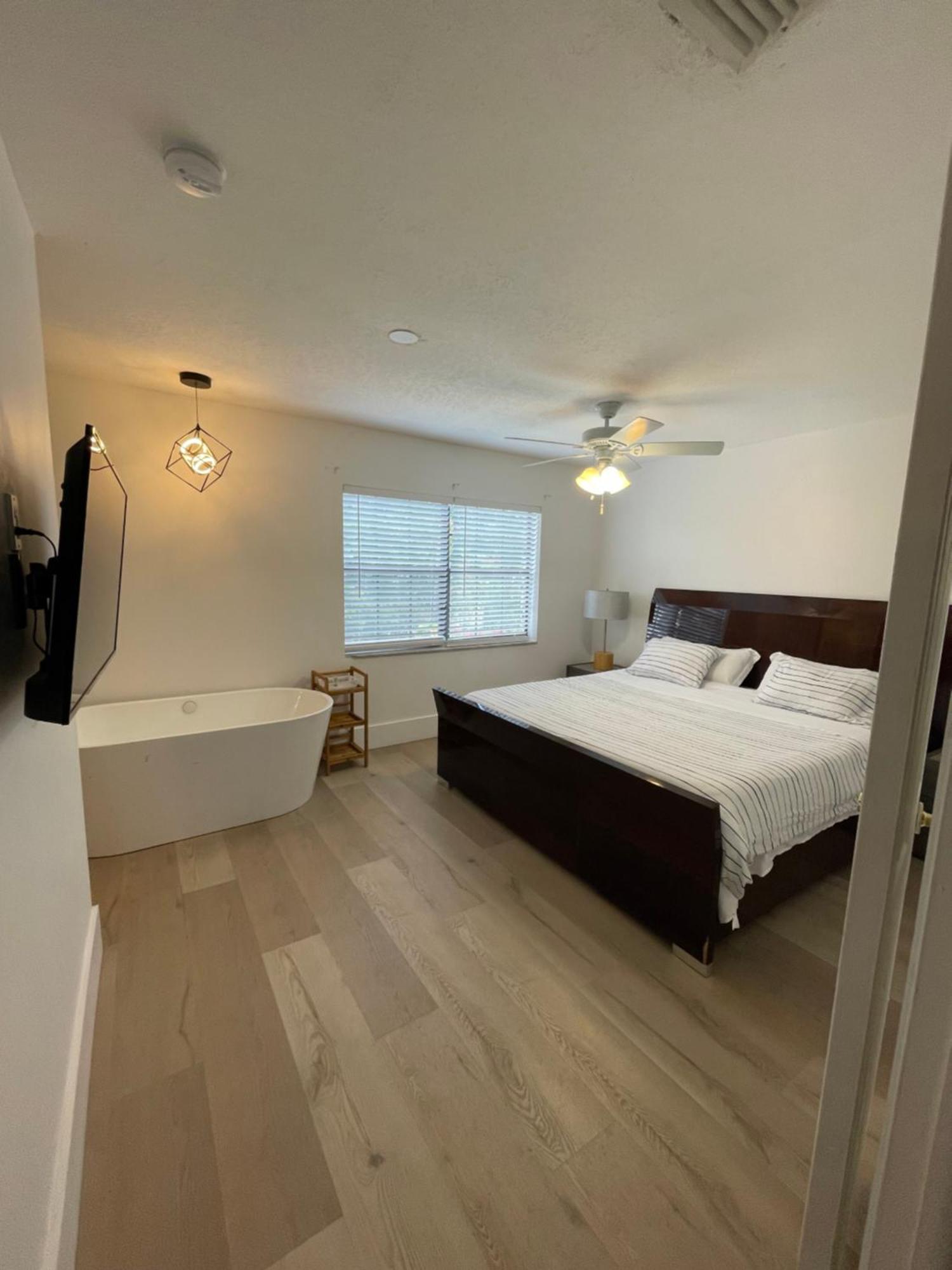 Cozy Downtown Apartments On Water Fort Lauderdale Extérieur photo
