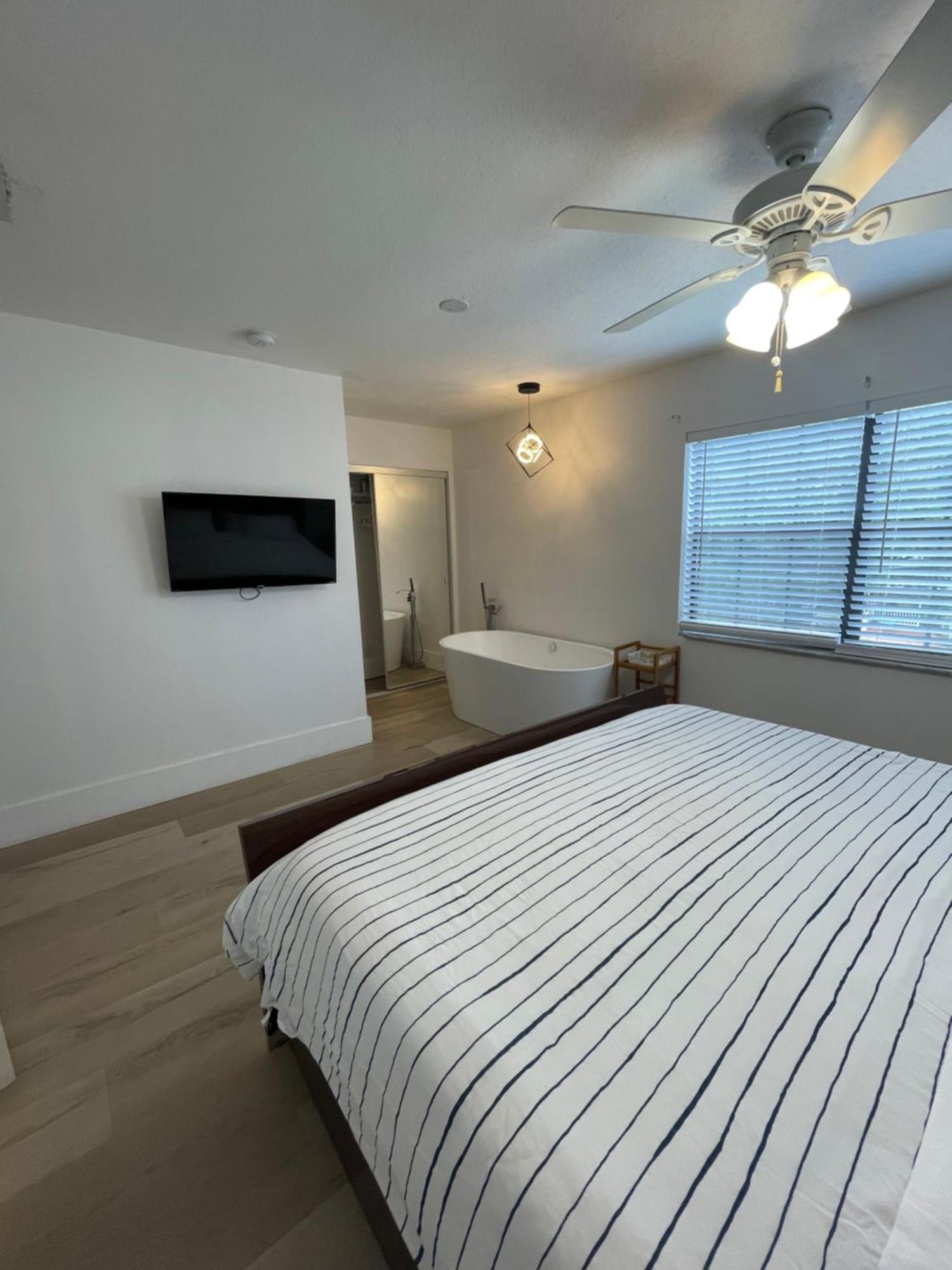 Cozy Downtown Apartments On Water Fort Lauderdale Extérieur photo