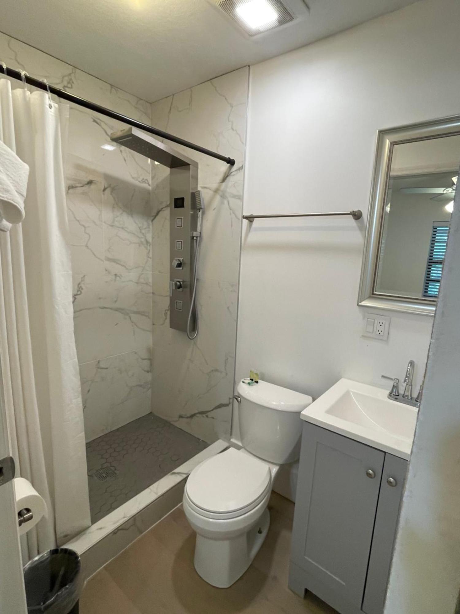 Cozy Downtown Apartments On Water Fort Lauderdale Extérieur photo